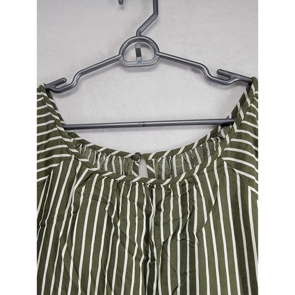 NWOT EVRI Womens Light Weight Blouse Green and White stripes Size 3X - Picture 4 of 7